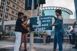 Los contratos de la AEE