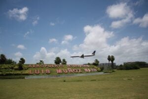 EDITORIAL    El aeropuerto Luis Muñoz Marín y el riesgo de una nueva ola de COVID-19