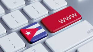 Fakenews y ciberataques contra la seguridad pública serán delitos en Cuba