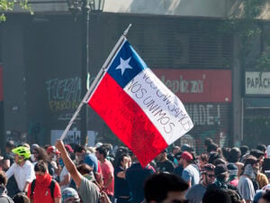 La propuesta de nueva Constitución no convence a la mayoría. Chile: ¡La lucha sigue!