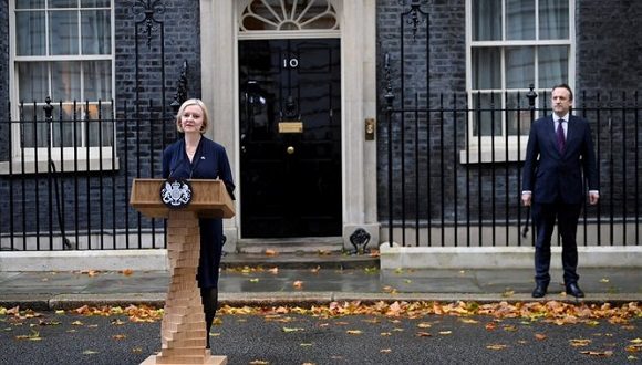 Liz-Truss-renuncio-580x330