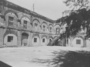 En Reserva-Una ruina llamada teatro
