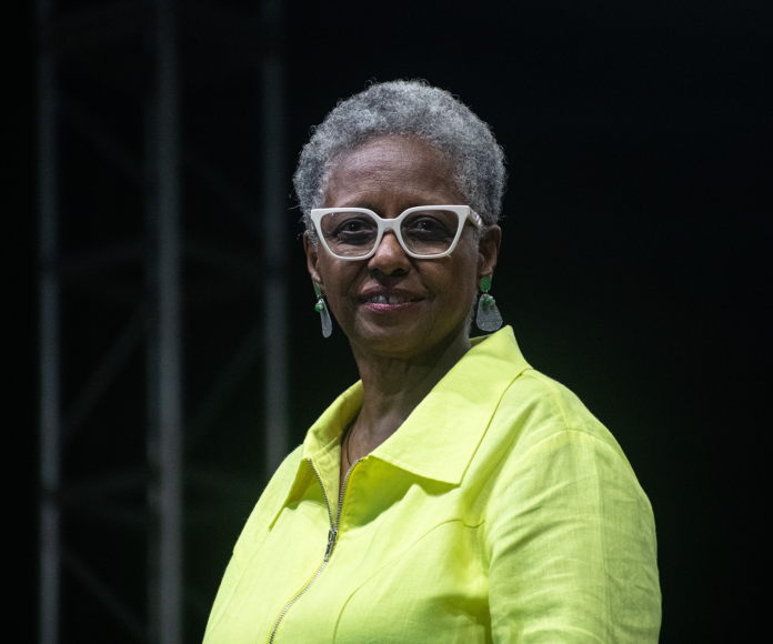 P6-7 (angela medina) 3715