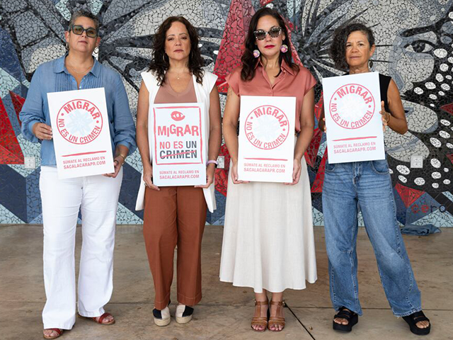 P22b 3758 Liza Gallardo, Mari Mari Narváez, Annette Rodriguez Orabona y Hilda Guerrero.